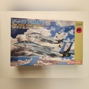 F-14D Tomcat VF-213 Black Lions 1:144 Scale Dragon Model Sealed